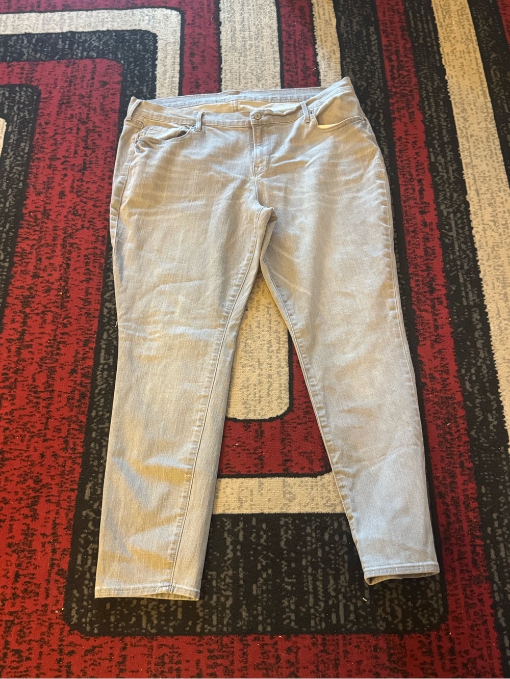 Old Navy Rockstar Stretch Jeans – Size 18 Regular